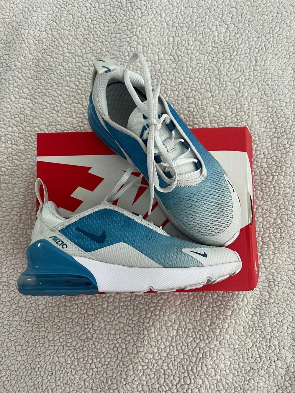 Nike Air Max 270 | Size 2.5Y